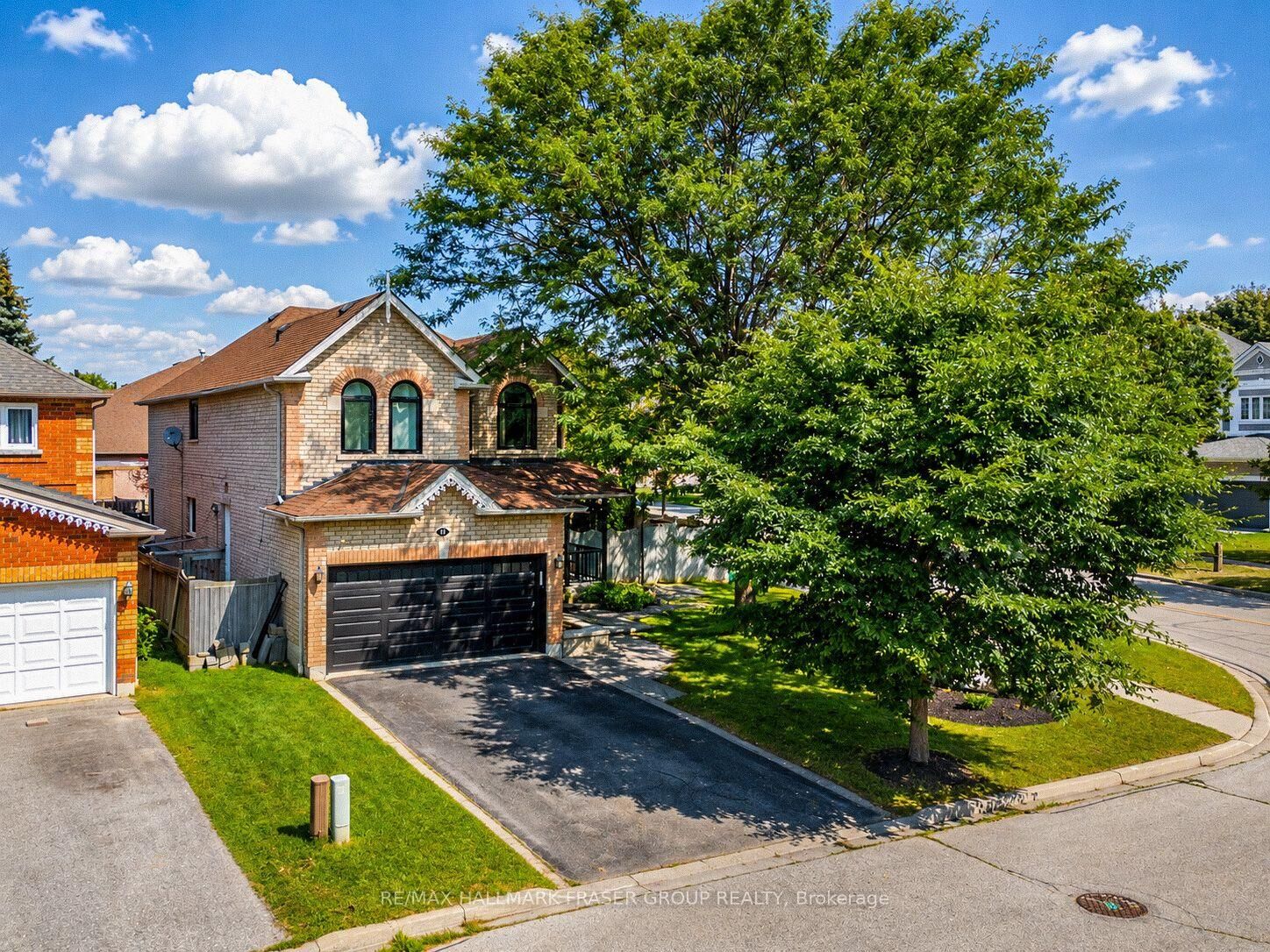 Property Photo:  1 McNeilage Court  ON L1T 3Z5 