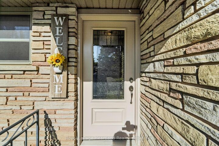 Photo de la propriété:  107 Mary Street  ON N0M 1L0 