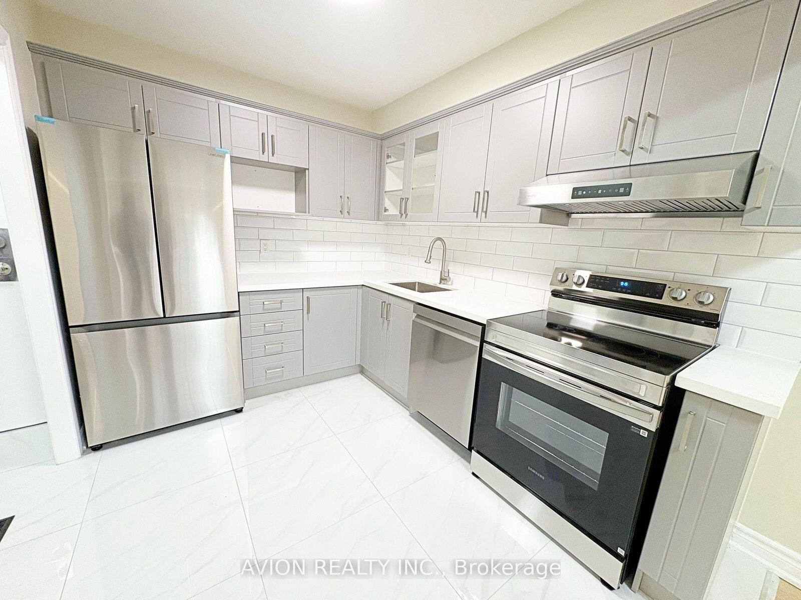 Property Photo:  4091 Sheppard Avenue 202  ON M1S 3H2 