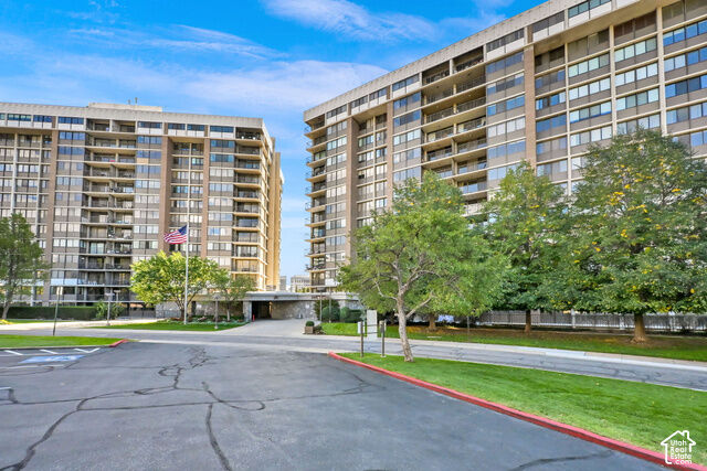 Property Photo:  241 N Vine St 601E  UT 84103 