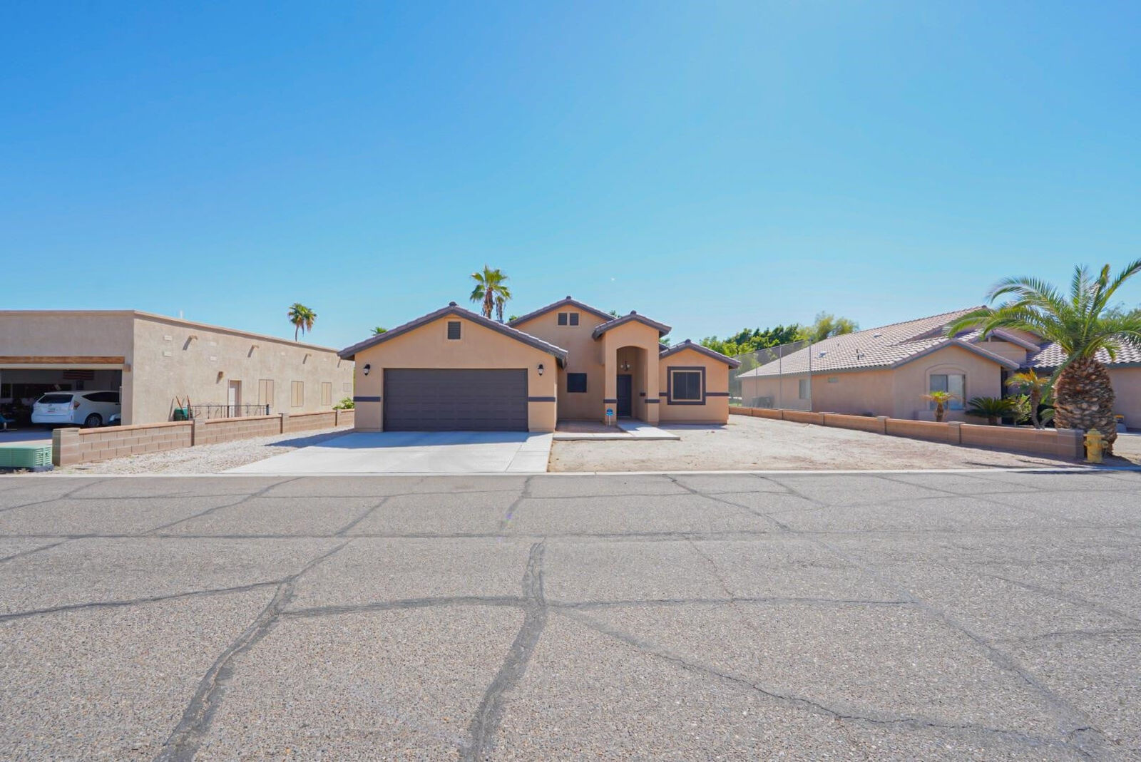 Property Photo: 28551 Canal Avenue AZ 85356