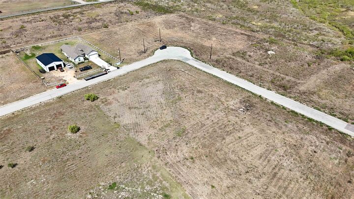 Property Photo:  190 Deserado Loop  TX 78617 