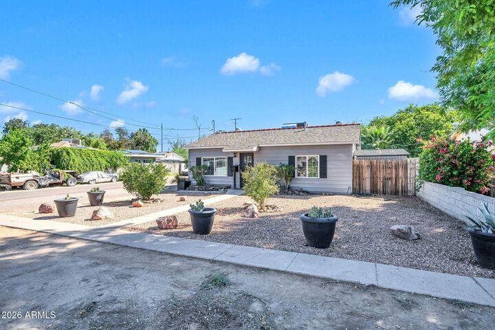 Property Photo:  7505 N 60th Avenue  AZ 85301 
