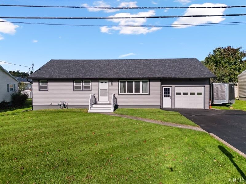 Property Photo:  612 Park Lane Dr  NY 13350 