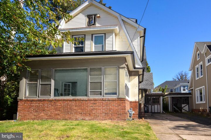 Property Photo:  1206 Stuyvesant Avenue  NJ 08618 