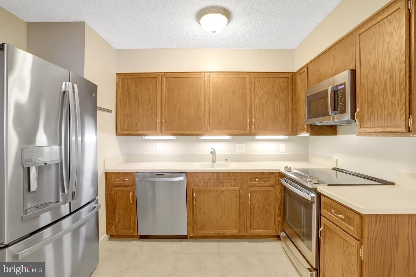 Property Photo: 3800 Fairfax Drive 106 VA 22203