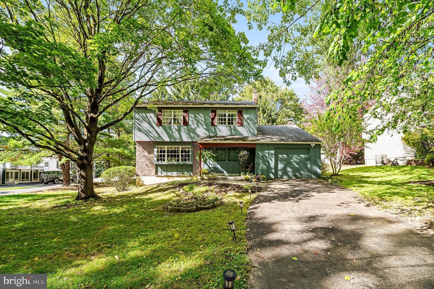 Property Photo: 420 Third Avenue PA 19073