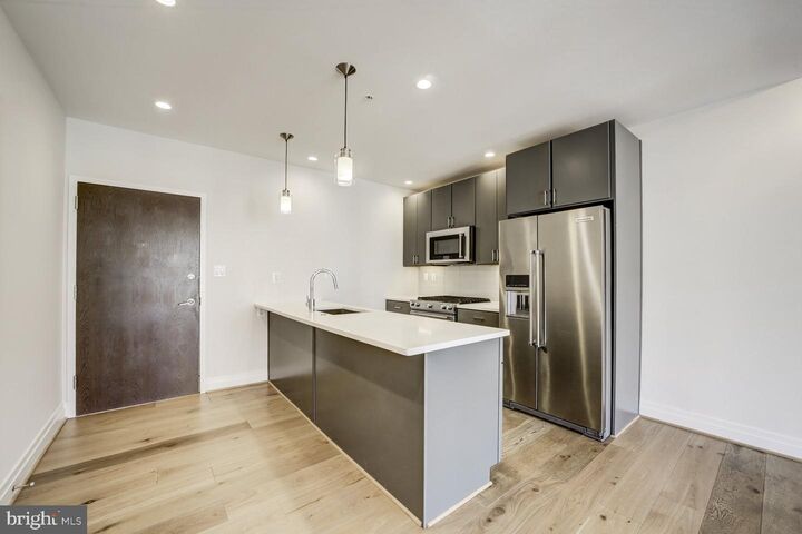 Property Photo:  301 H Street NE 501  DC 20002 