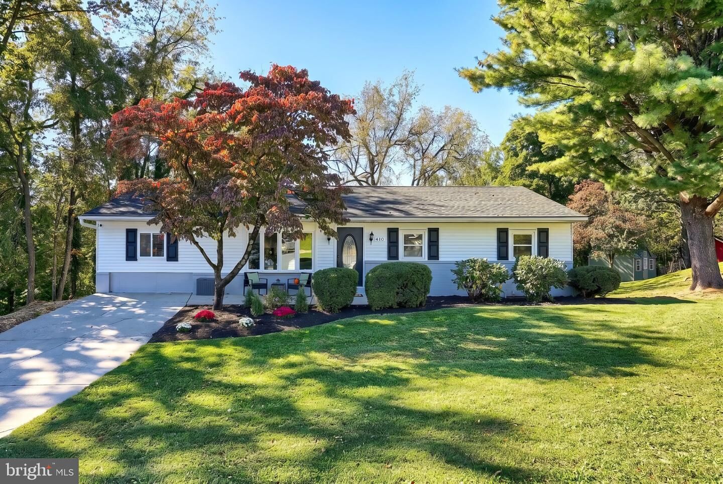 Property Photo:  410 Jennifer Drive  PA 17070 