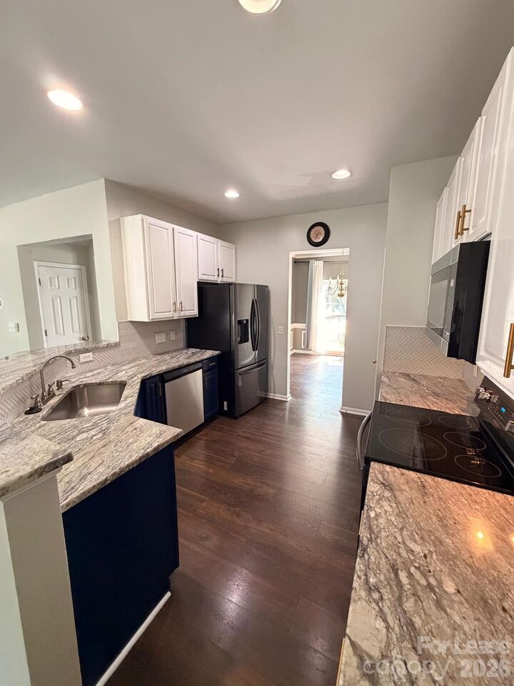 Property Photo: 1842 Moss Creek Drive NC 28075