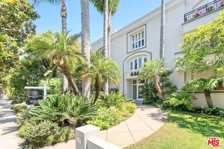 Property Photo: 446 San Vicente Blvd, Unit 106 CA 90402