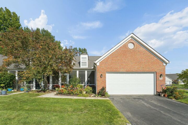 Property Photo:  5998 Naughten Pond Drive  OH 43213 