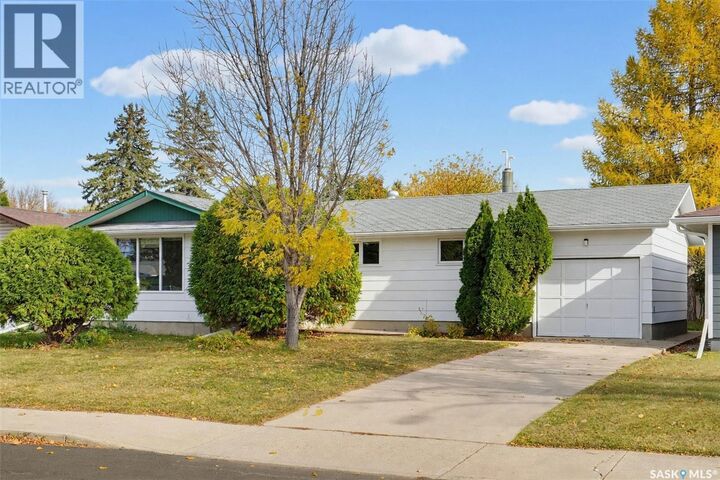 Property Photo:  1513 Argyle Avenue  SK S7H 2W3 