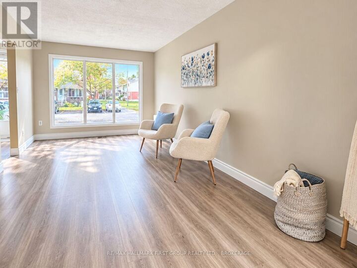 Property Photo:  23 Addington Street 17  ON K7N 1C6 