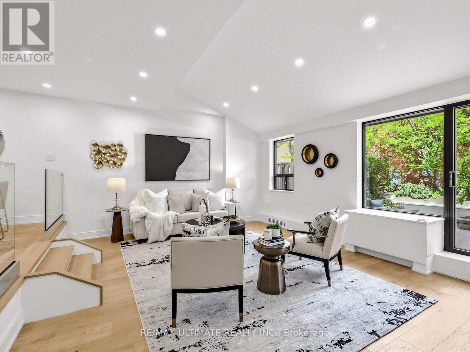 Property Photo:  40 Sylvan Valley Way 308  ON M5M 4M3 