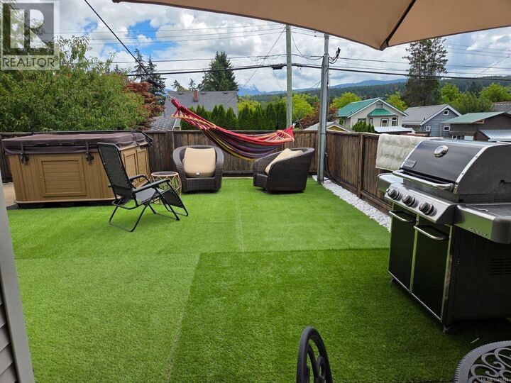 Property Photo:  2685 2nd Avenue  BC V9Y 1Z6 