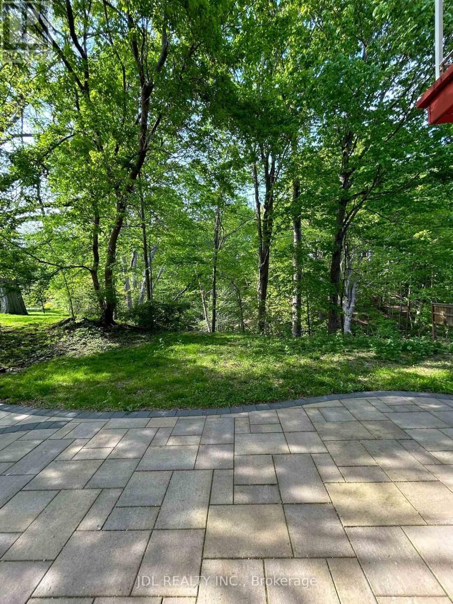 Property Photo:  62 Banstock Dr Drive  ON M2K 2H6 