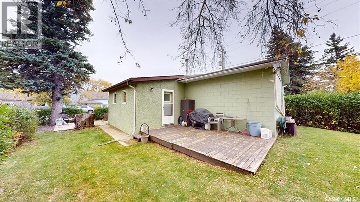 Property Photo:  100 Lonsdale Street  SK S0G 5A0 