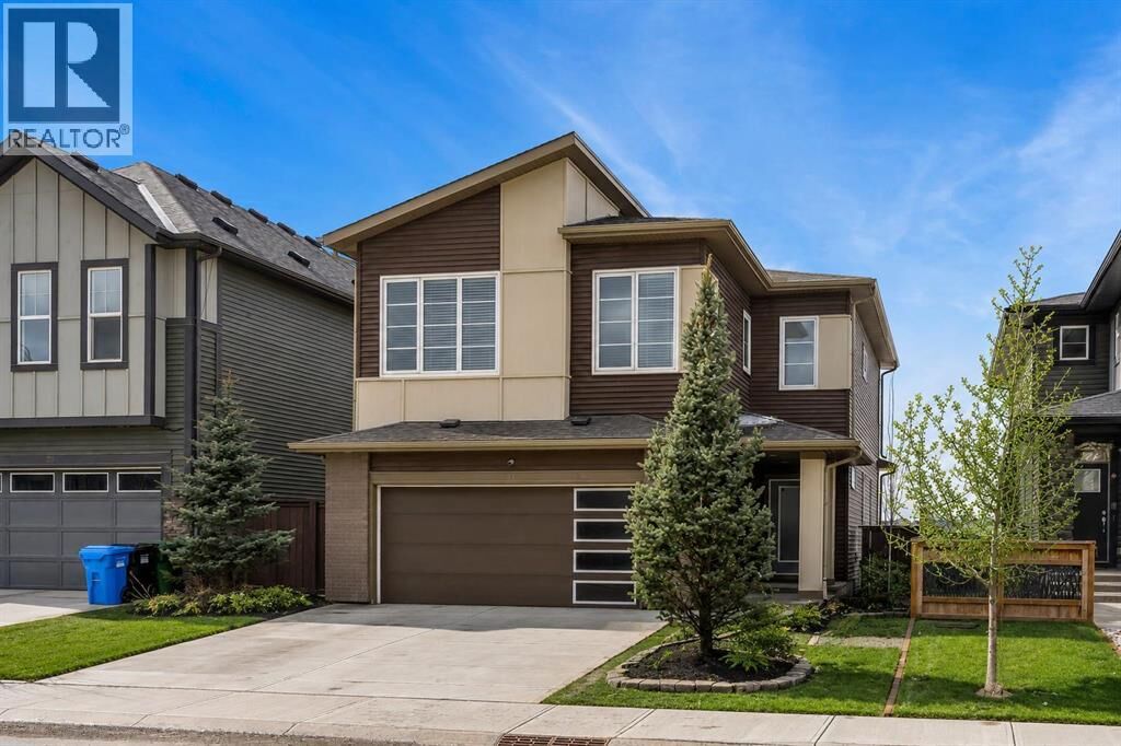 Property Photo:  81 Carringvue Manor Northwest  AB T3P 1L7 