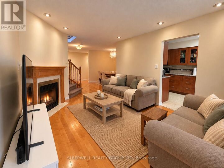 Property Photo:  2 Jackman Terrace  ON K2L 4E2 