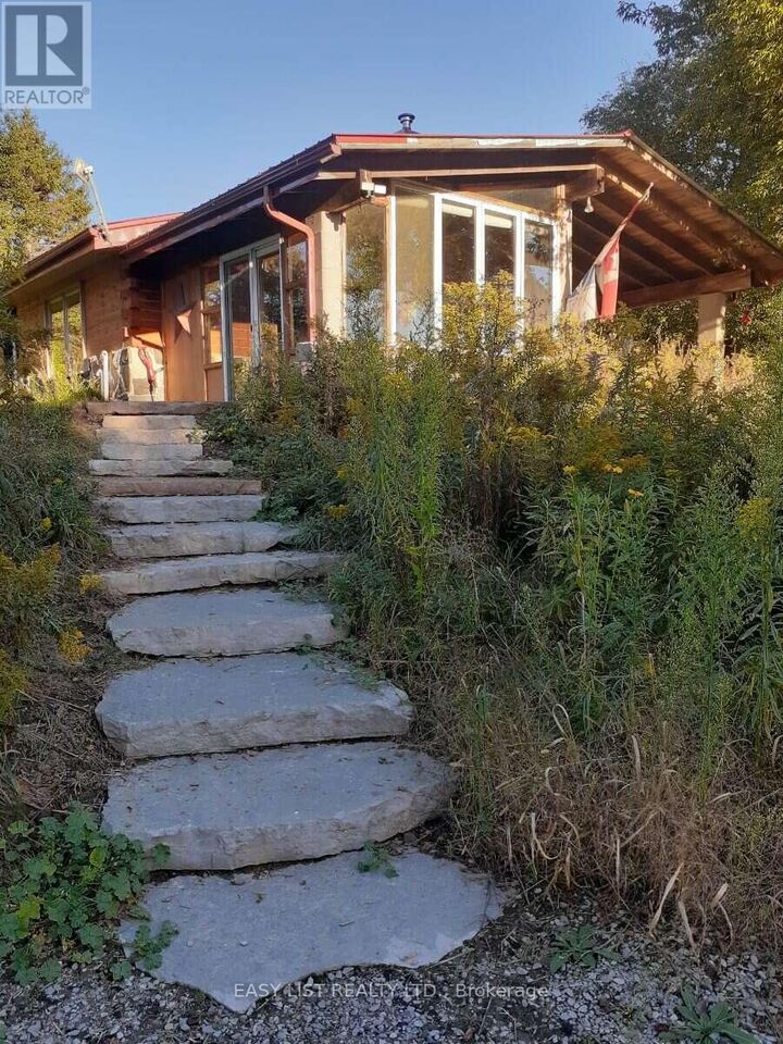 Property Photo:  35 Kaladar Street  ON K0K 3J0 
