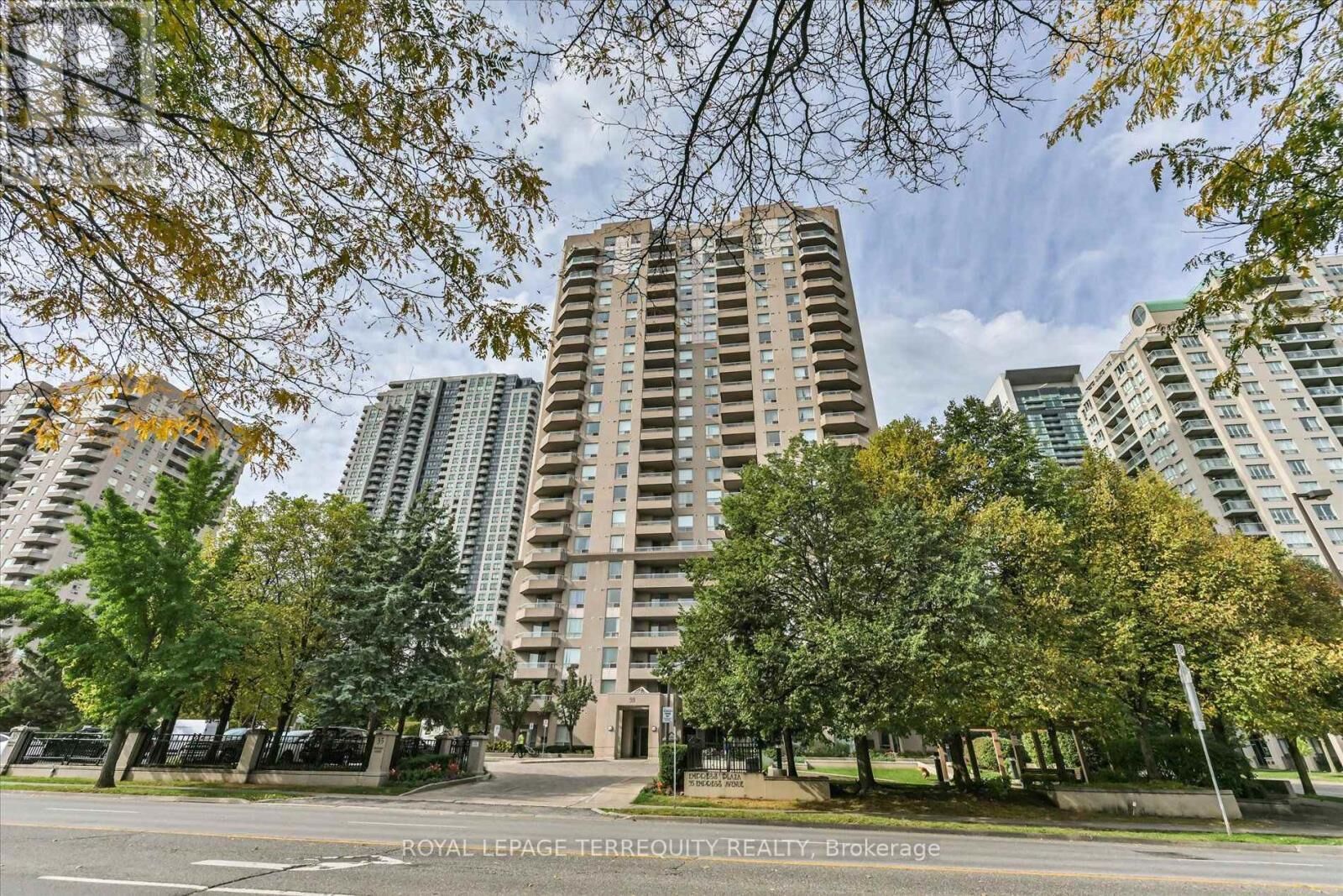 Property Photo: 35 Empress Avenue 1508 ON M2N 6T3