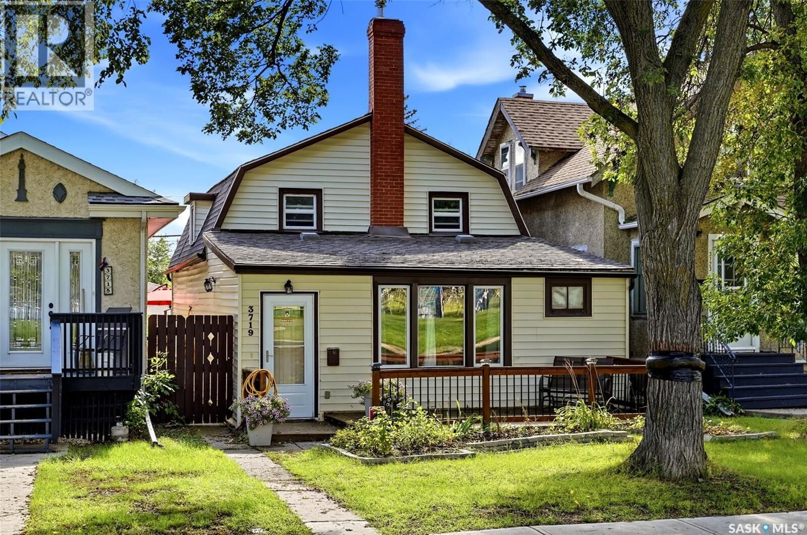 Photo de la propriété:  3719 Victoria Avenue  SK S4T 1M5 