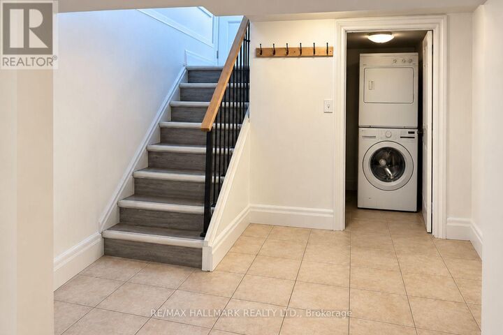 Property Photo:  102 Murray Drive Bsmt  ON L4G 2C5 