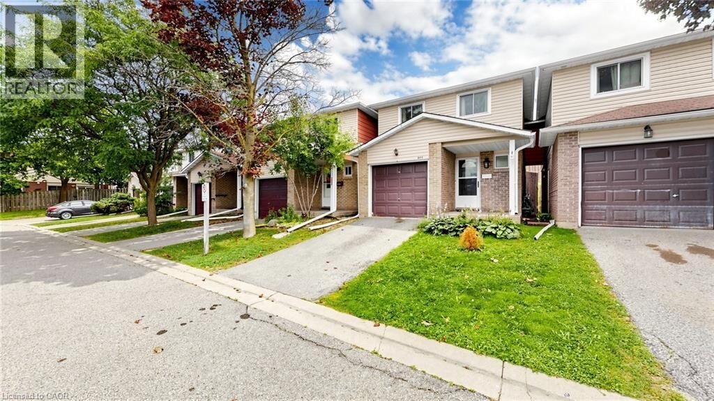 Property Photo:  304 Bluevale Street B  ON N2J 4G3 