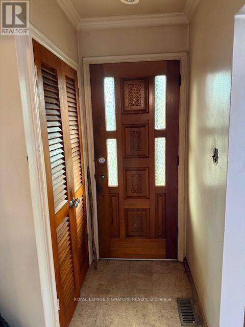 Property Photo: 63 Nelson Street ON M1J 2V5
