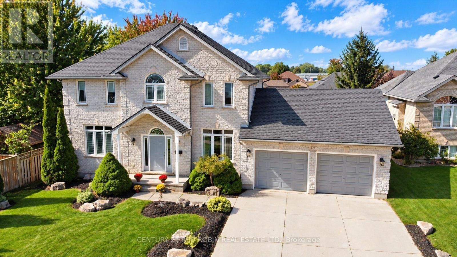 Property Photo: 516 Harris Circle ON N7G 4H3