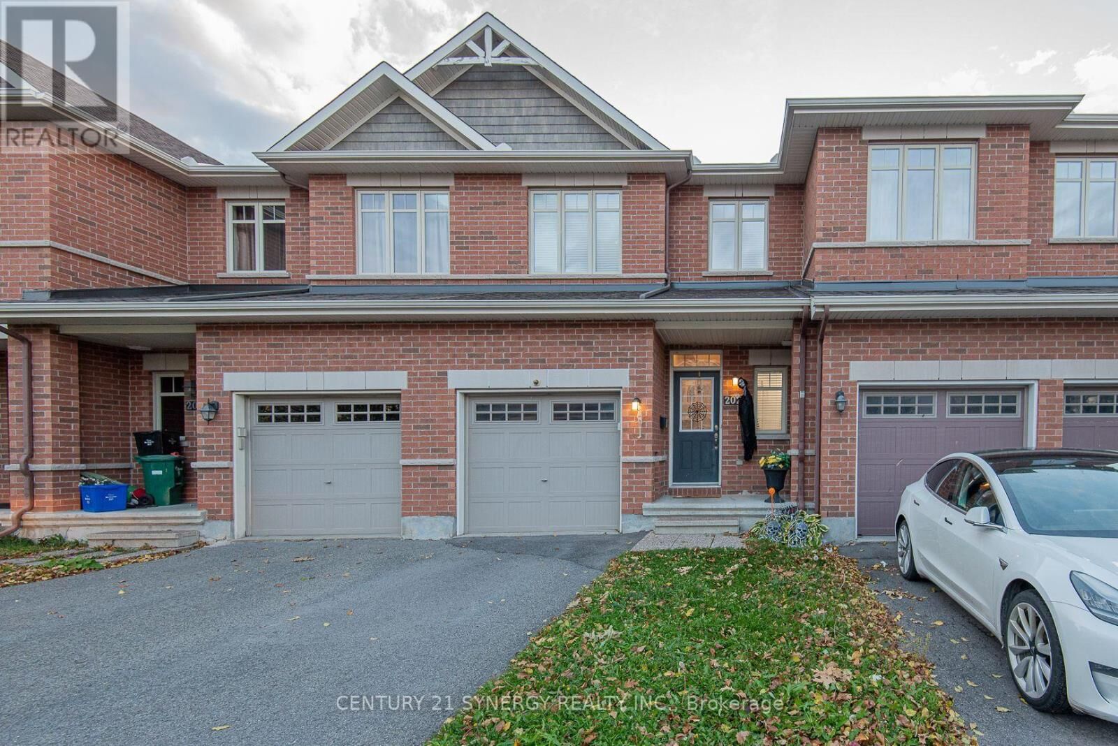 Property Photo: 2025 Pennyroyal Crescent ON K4A 0S7