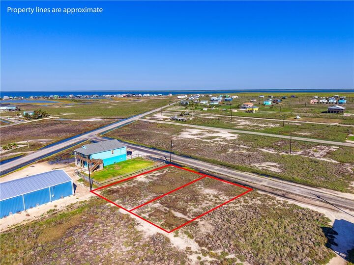 Property Photo:  609 & 610 W Shady Oak  TX 78382 