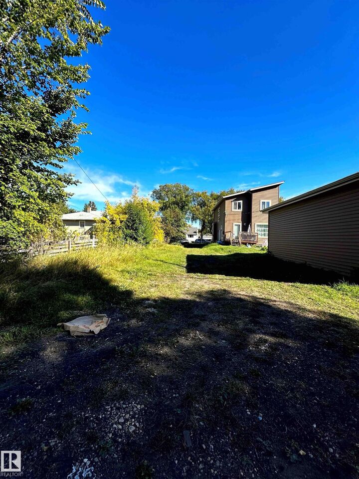 Property Photo:  12344 80 Street NW  AB T5B 2P6 