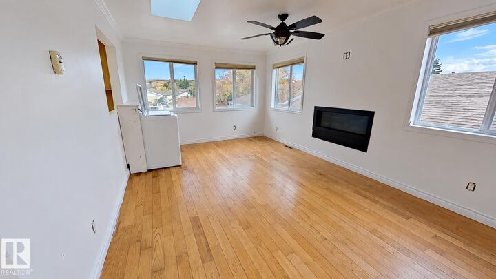 Property Photo:  5 Ells Crescent  AB T9H 1N4 