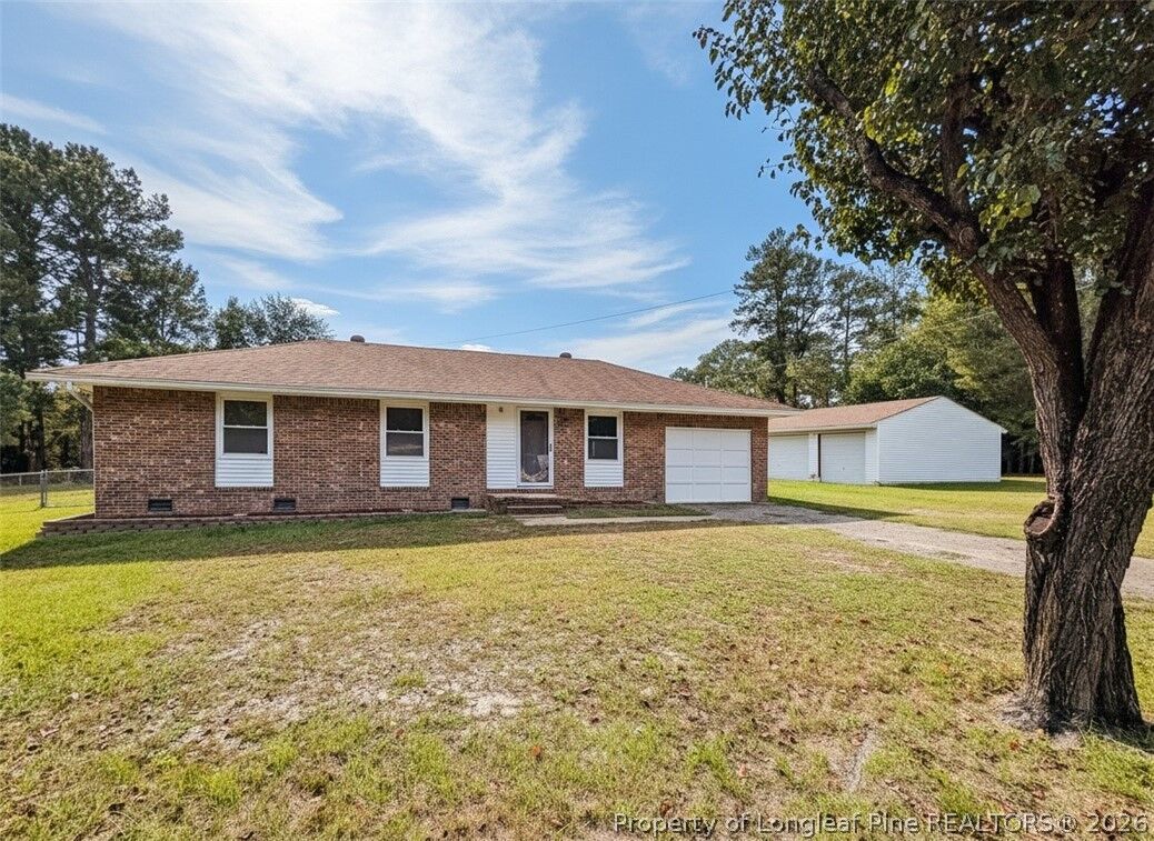 Property Photo:  215 Lakeview Drive  NC 28390 