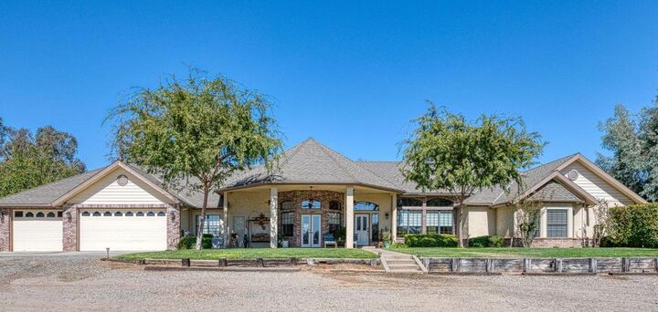 Property Photo:  10278 E San Jose Avenue  CA 93619 