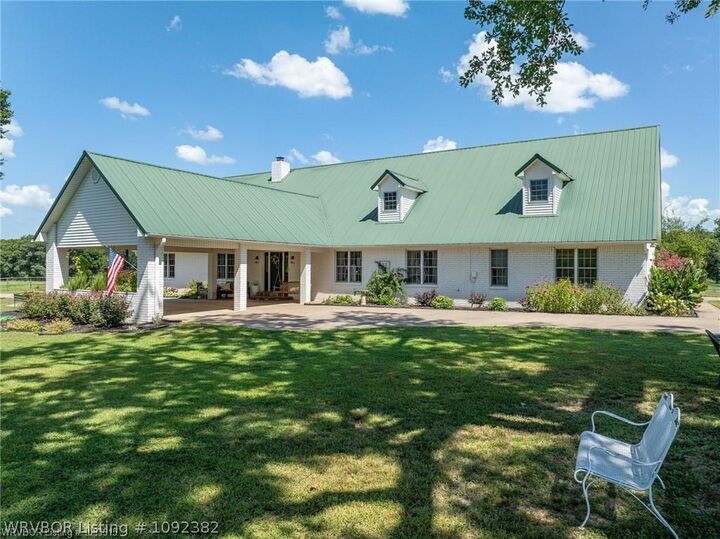 Property Photo:  1832 Lone Oak Road  AR 72949 