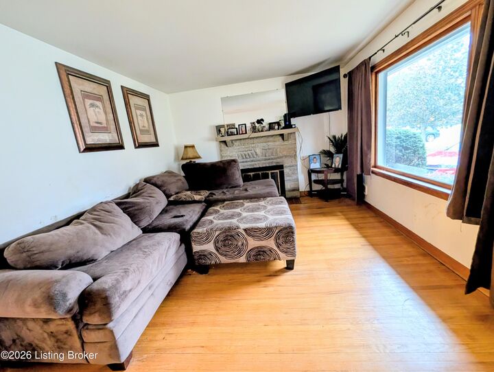 Property Photo:  3505 Janell Rd  KY 40216 