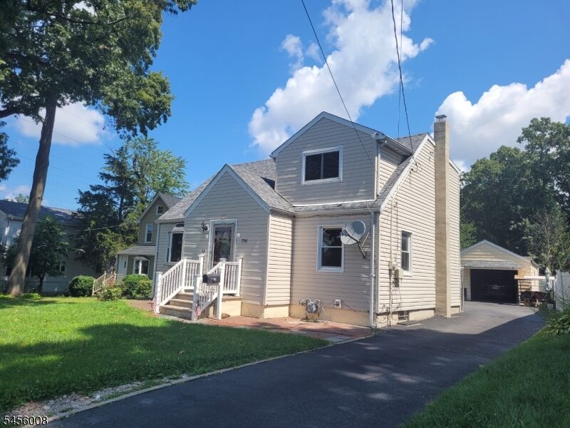 Property Photo:  796 Allwood Rd  NJ 07012 
