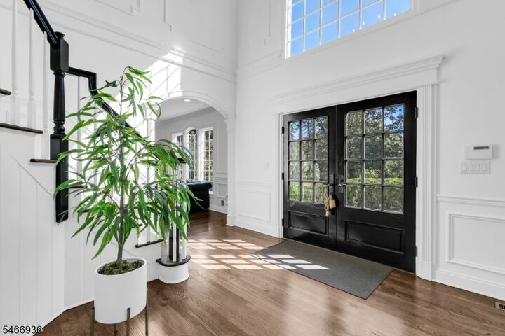 Property Photo:  14 Paddock Ct  NJ 07920 