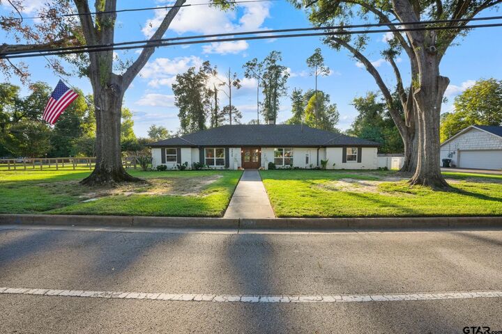 Property Photo:  2929 Sunnybrook  TX 75701 