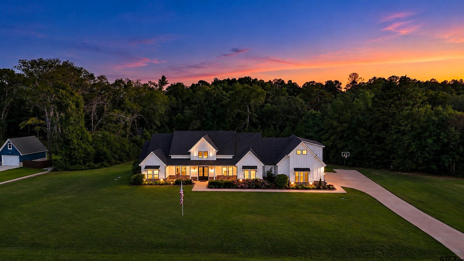 Property Photo:  21408 Gatlinburg Rd.  TX 75757 