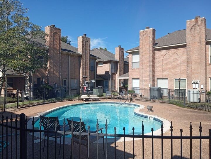 Property Photo: 5515 Strack Road 116 TX 77069