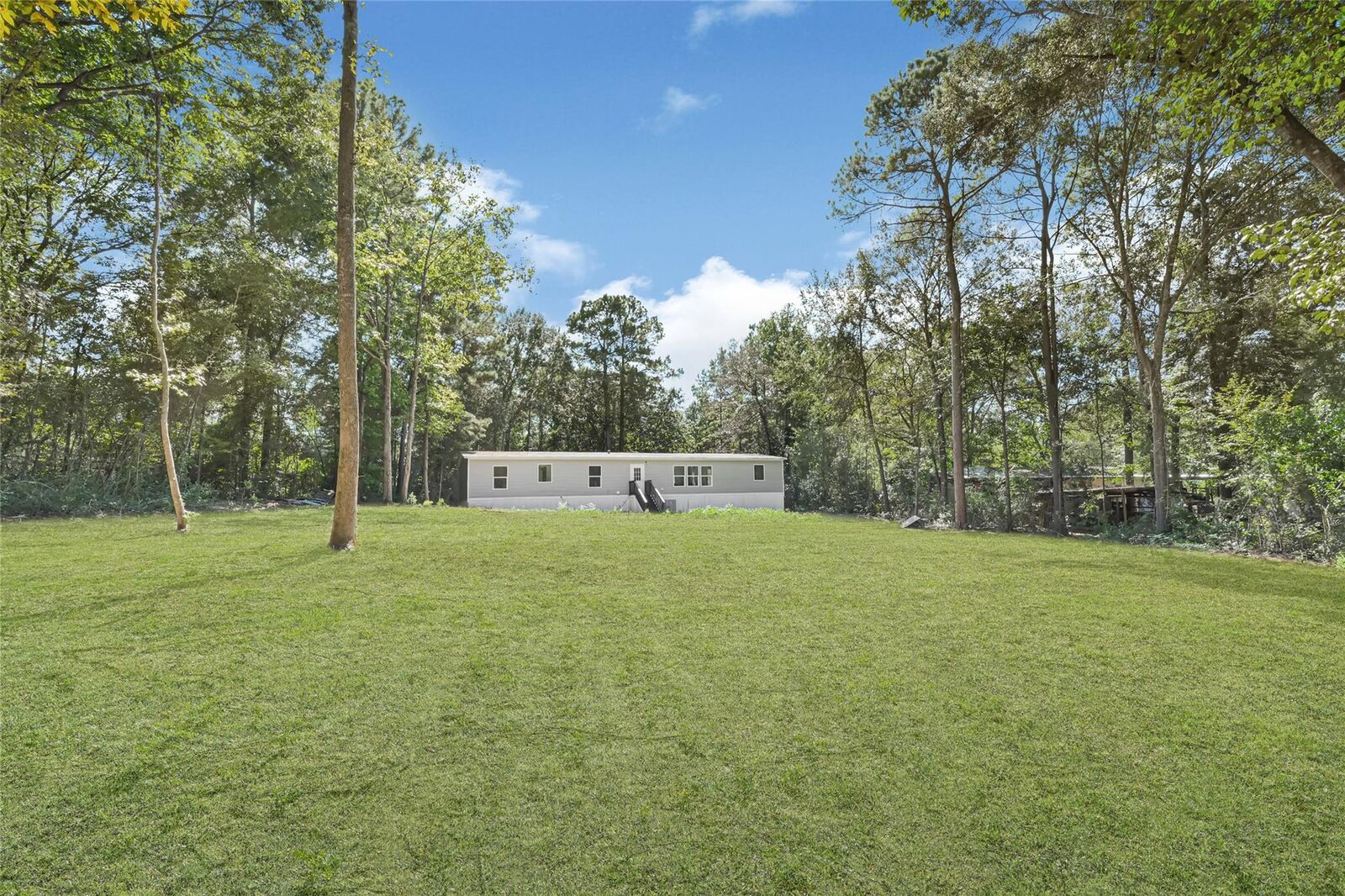 Property Photo:  10506 Settlers Crossing  TX 77303 
