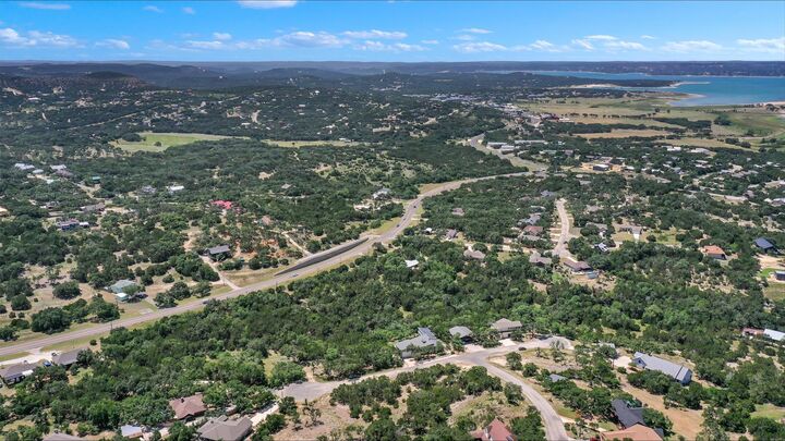 Property Photo: 355 Nighthawk TX 78133