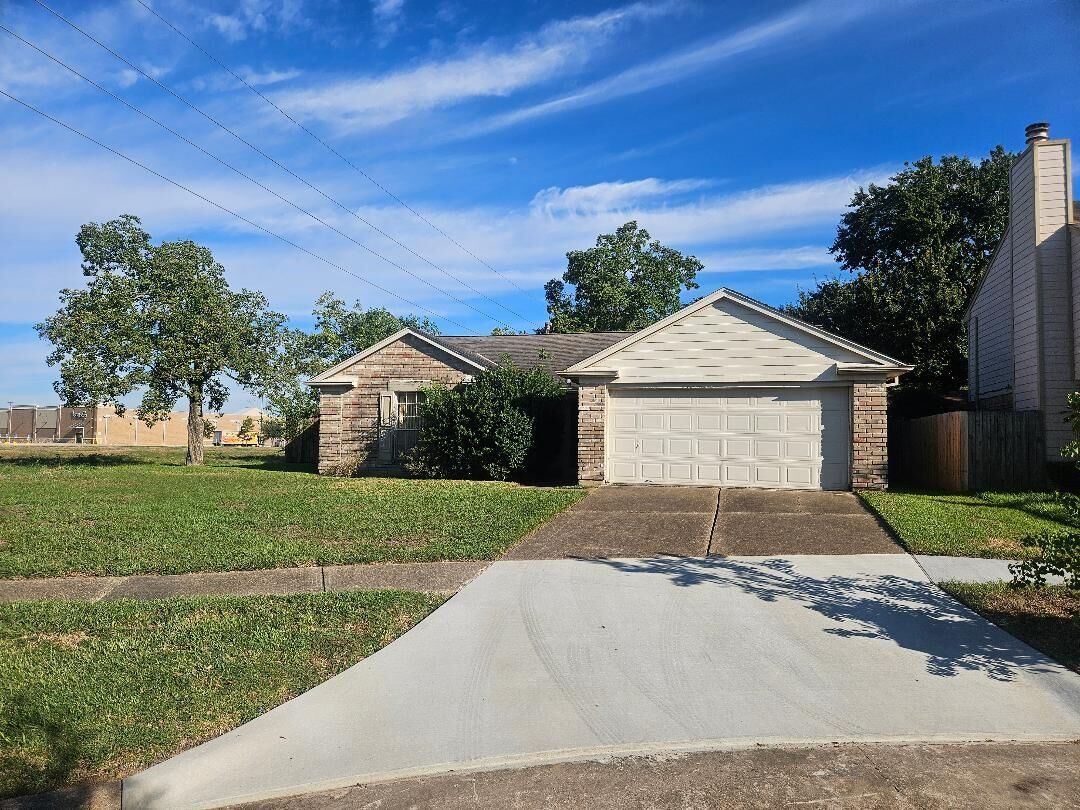 Property Photo: 22818 Planters House Court TX 77449