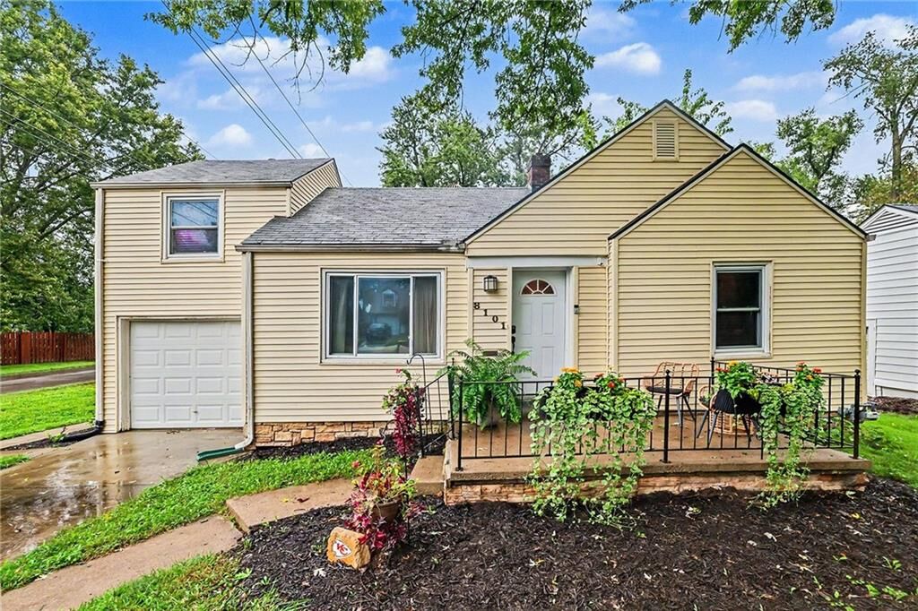 Property Photo:  8101 Belleview Avenue  MO 64114 