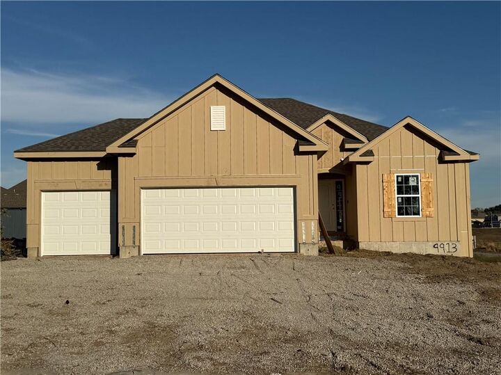 Property Photo:  9913 N Manning Avenue  MO 64157 
