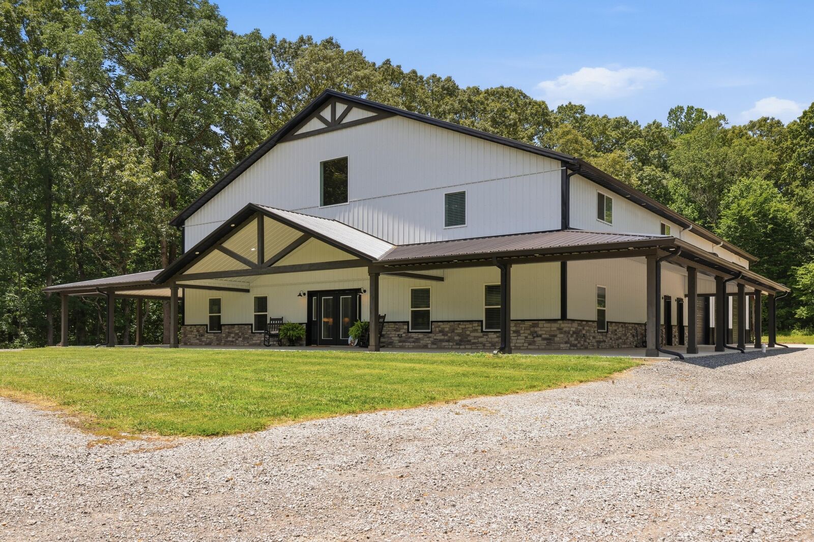 Property Photo: 5279 E State Line Road KY 42049